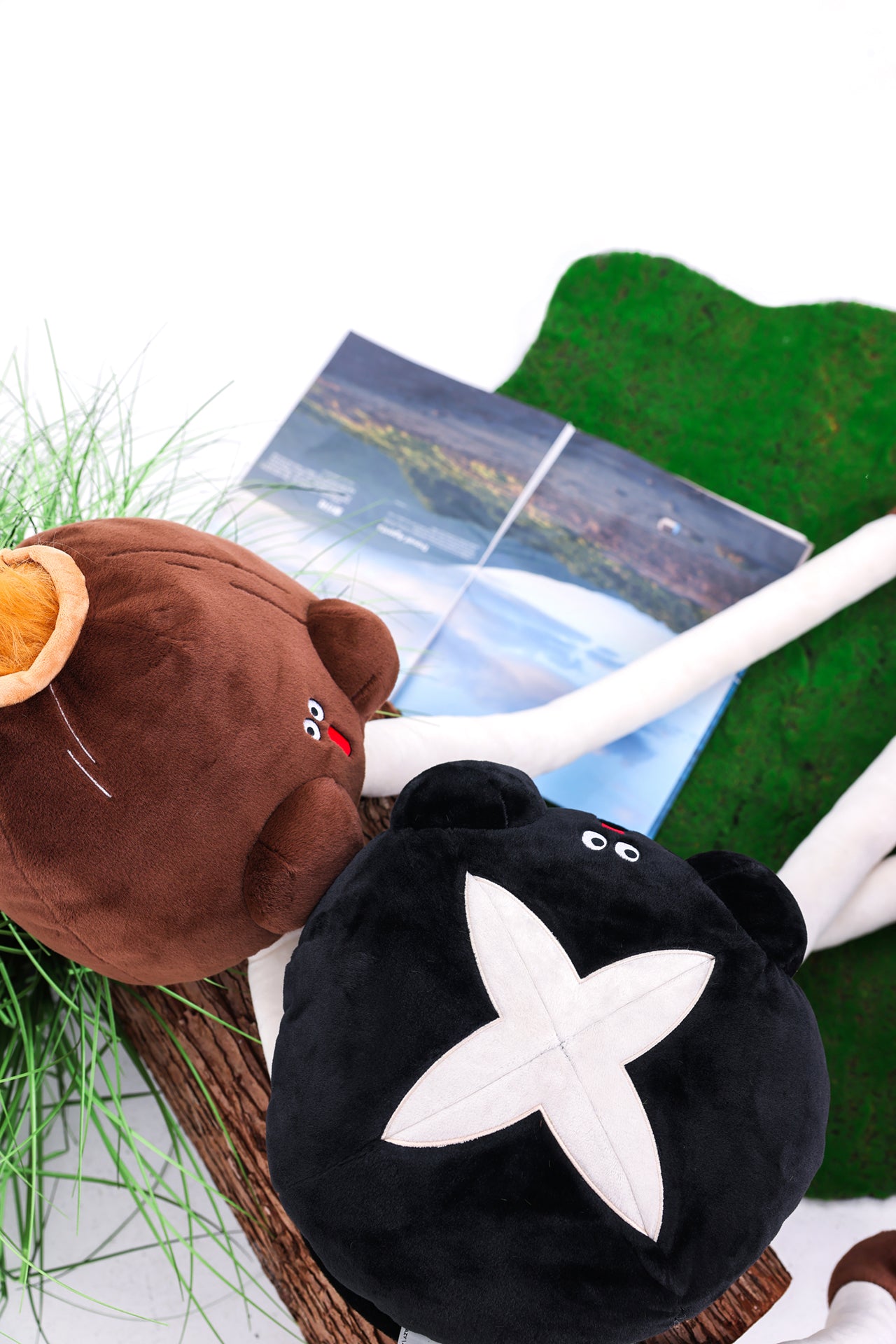LOGLOGA Mushfriend Plush