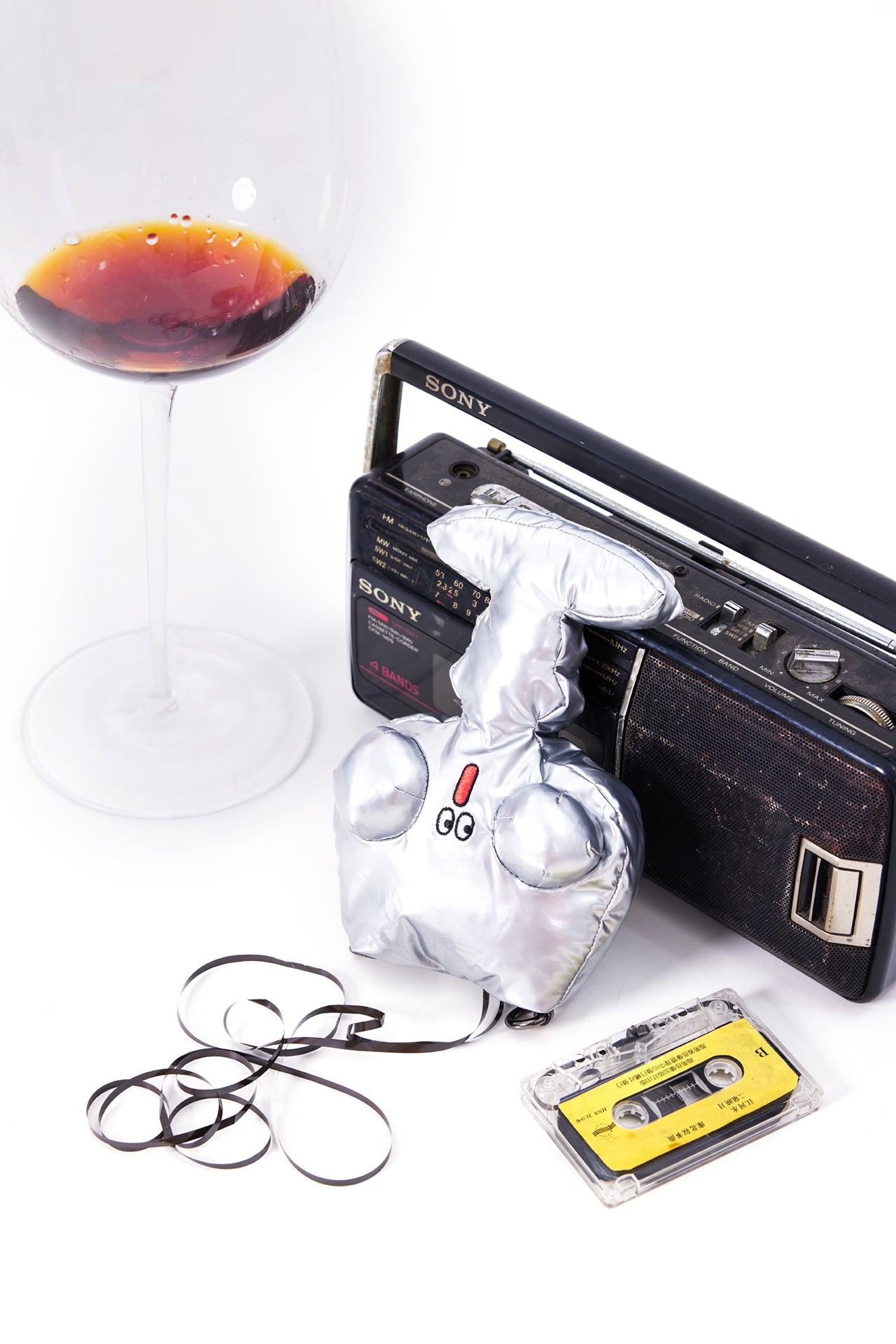 LOGLOGA – Sliver Wine Glass Earphone Case