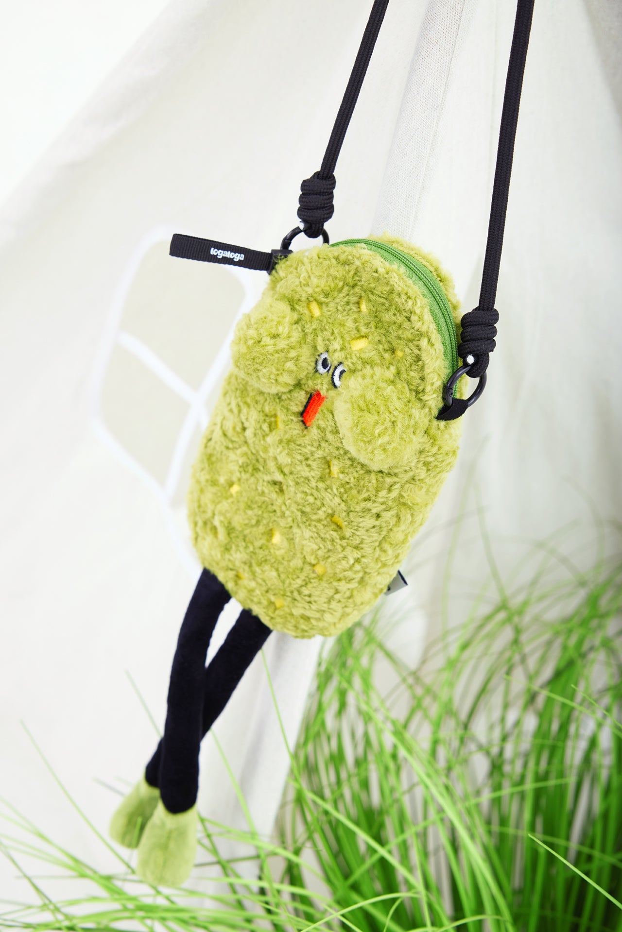 LOGALOGA Dog sneaking (creative mobile phone bag) Plush