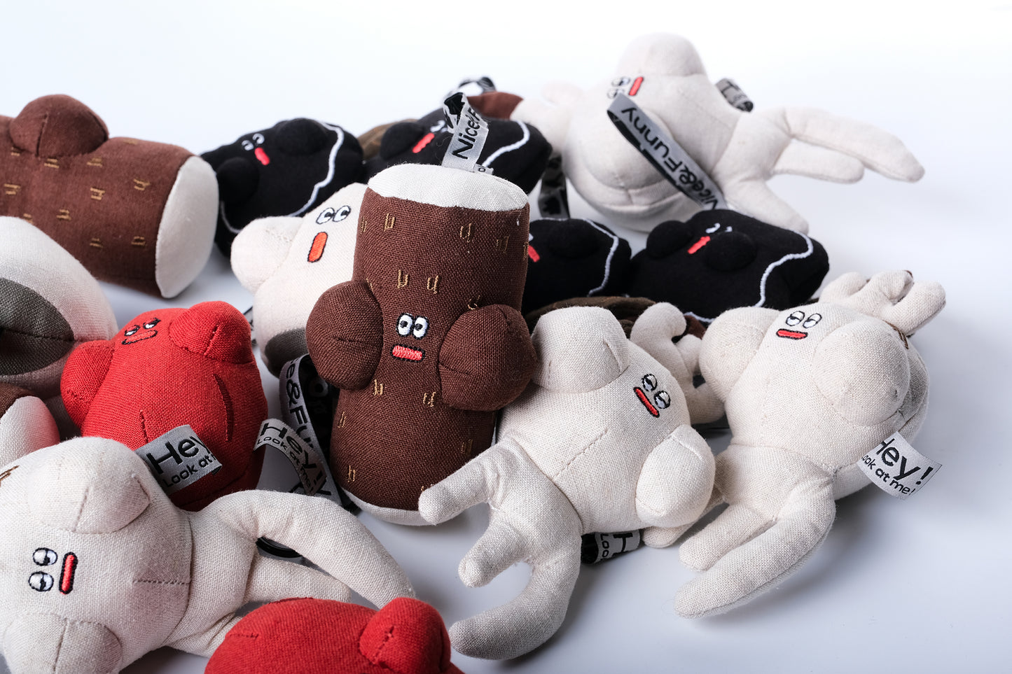 LOGALOGA Lotus roots pulled up Plush