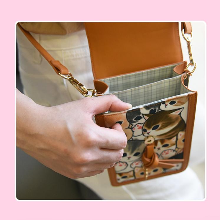 Mofusand Crossbody phone bag Lifestyle