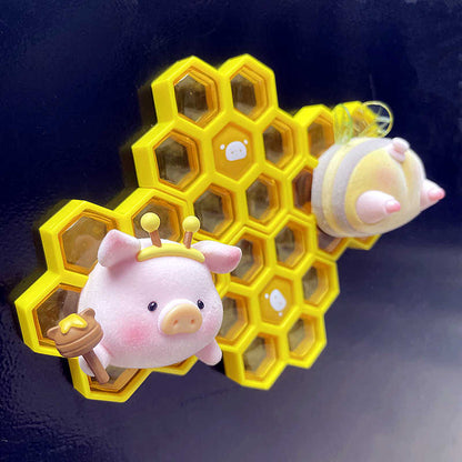 Lulu Pig Farm Series Bee Refrigerator Magnet