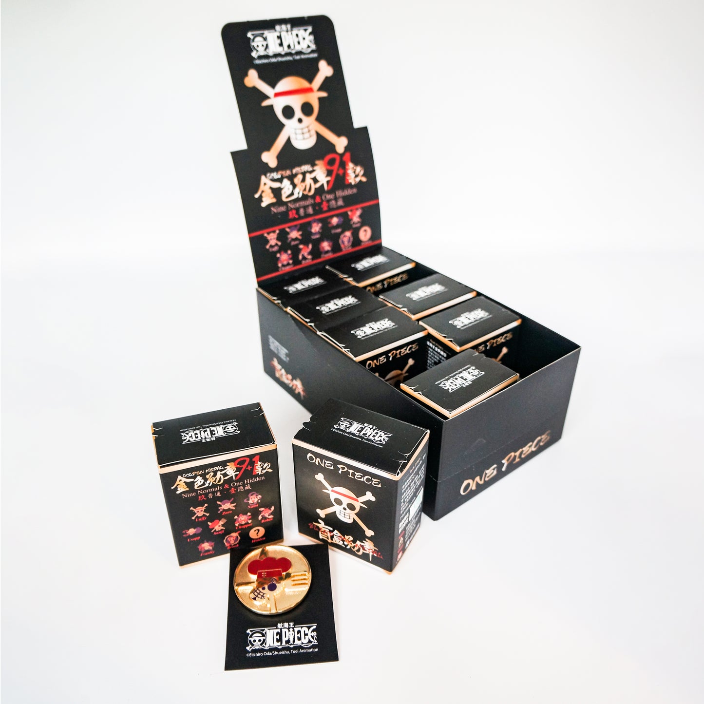 One Piece Straw Hat Pirates' Golden Skull Badge Blind Boxes